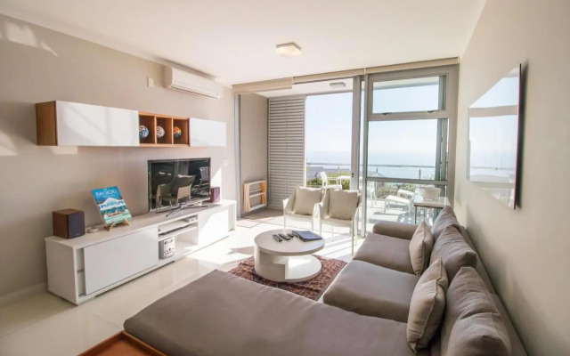 The Crystal Luxury Serviced Apartments