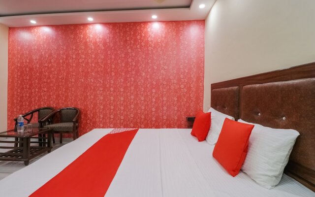Victoria Crossroads by OYO Rooms