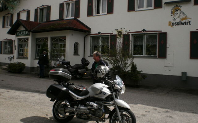 ROSSLWIRT-Rast