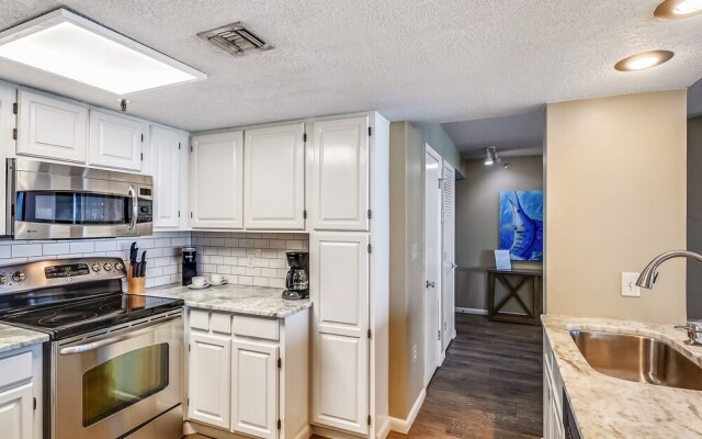 WVT 604 is a Beautiful 3 BR 2 Ba with a Boat Slip by RedAwning