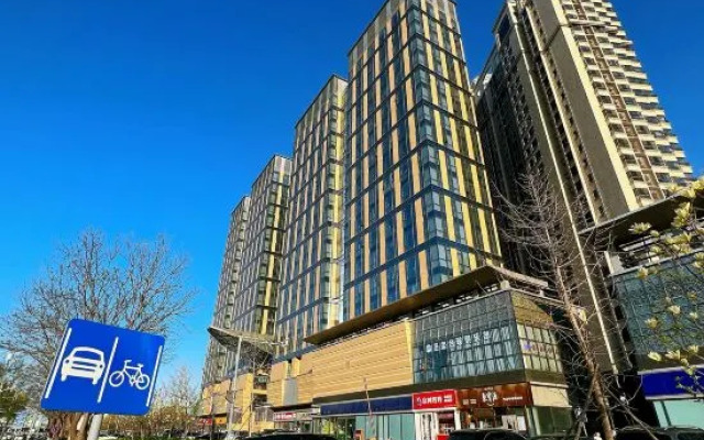 Laile Apartment (Beijing Liyuan Branch)