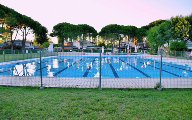 Holiday Home With Pool Garden and Fireplace