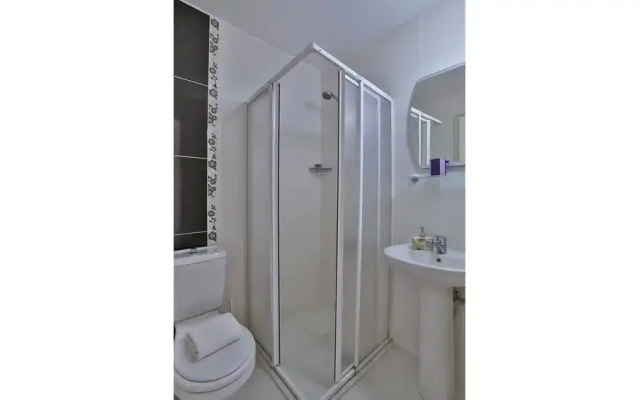 Kiraz Otel