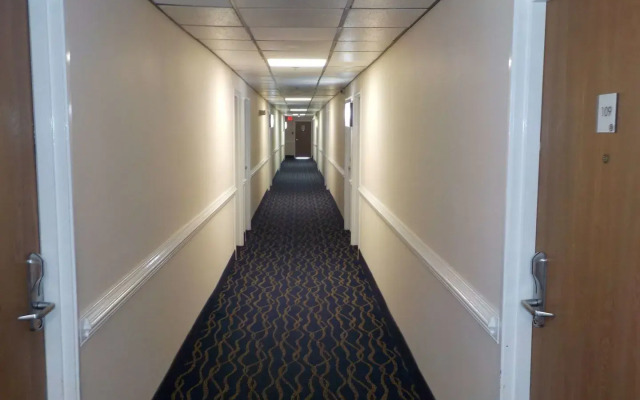 SureStay Hotel by Best Western Norfolk Little Creek