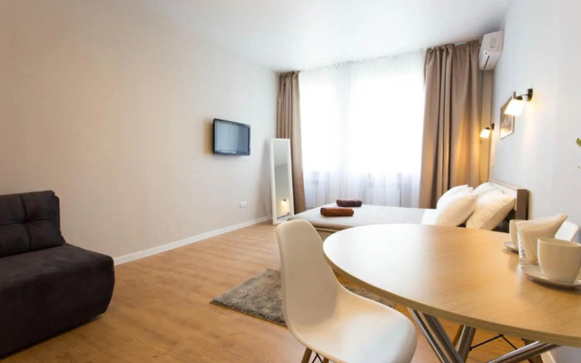 Modern studio, metro Pushkinska and Universytet - Chernyshevska str. 95-2