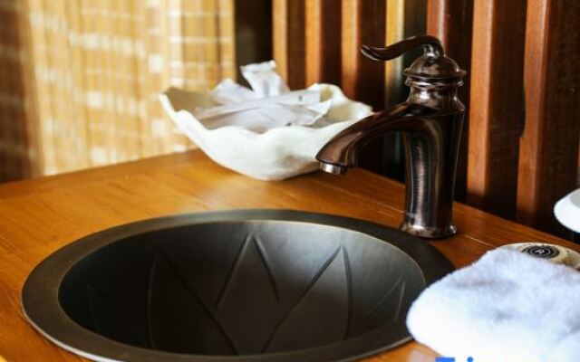 Igloo (dongshan) Luxury Resort