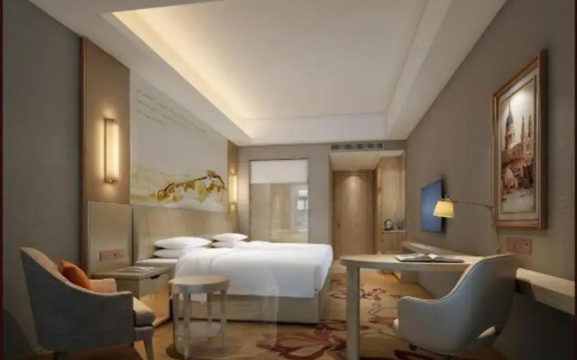 Vienna International Hotel (Foshan Eternal Love Xiqiao Mountain Scenic Area)