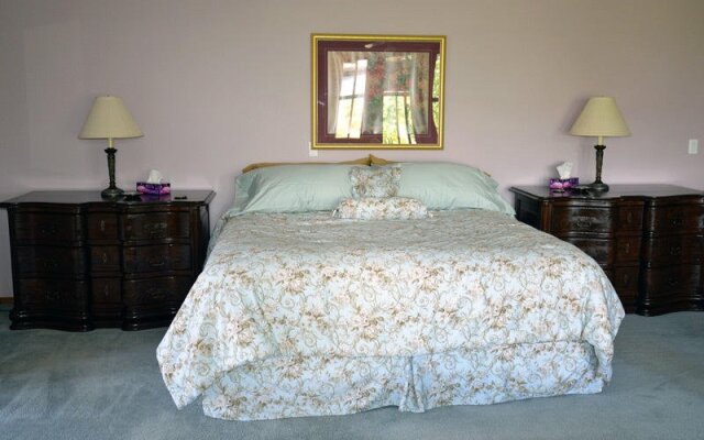 Gemstone Guest House and B&B