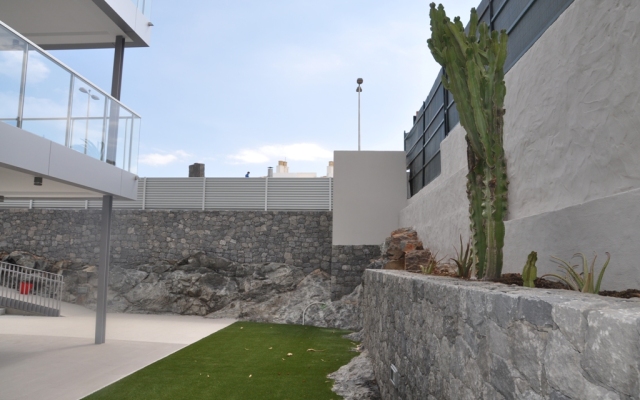El Yate Hotel