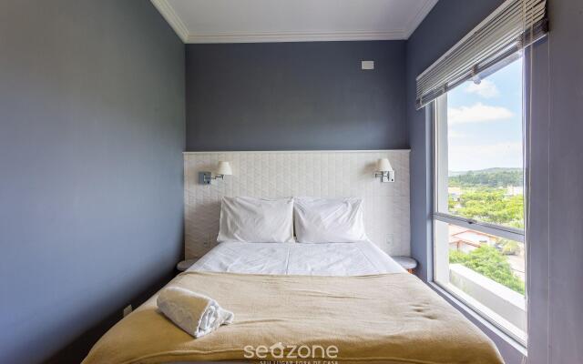 Apto 300m da praia Cachoeira do Bom Jesus CBJ3024