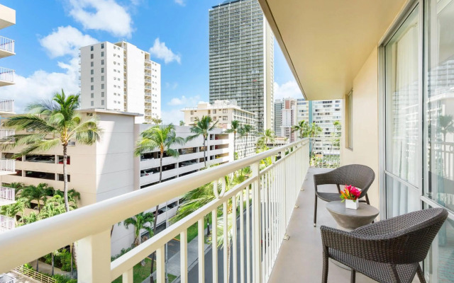 Courtyard by Marriott Waikiki Beach