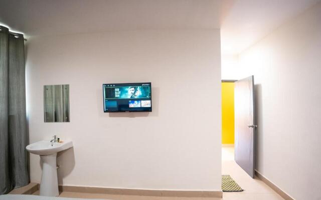 Yellow Bells Signature