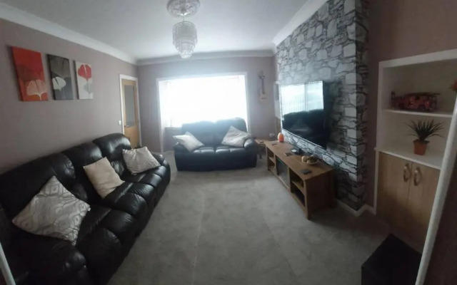 5 Riverside Place Thurso. 2 Bed, 2 Bathrooms.