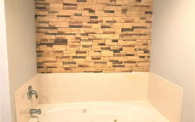 Blue Bay Inn and Suites