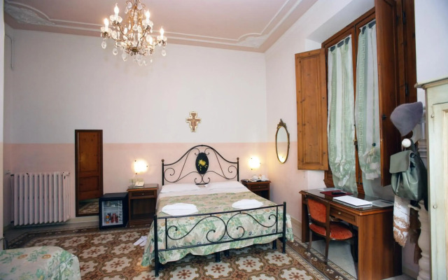 Hotel Desiree