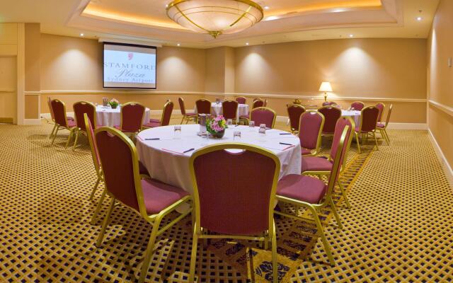 Stamford Plaza Sydney Airport Hotel & Conference Centre