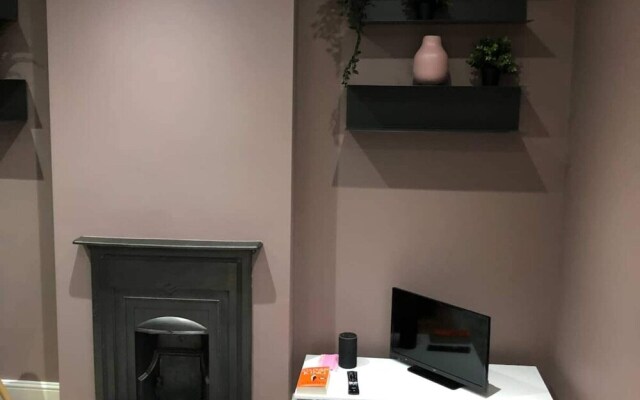 Peaceful 1 Bedroom Apartment Near Clapham Common