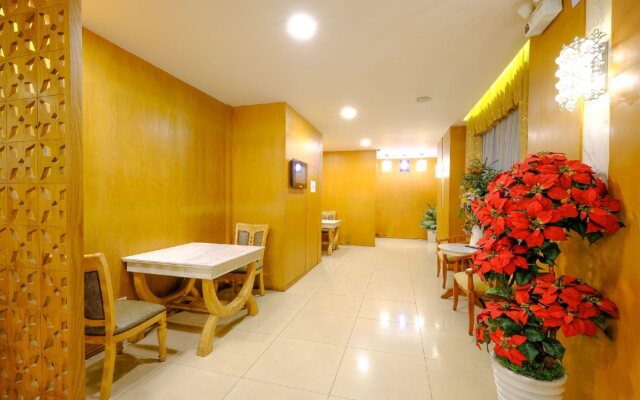 Silverland May Hotel