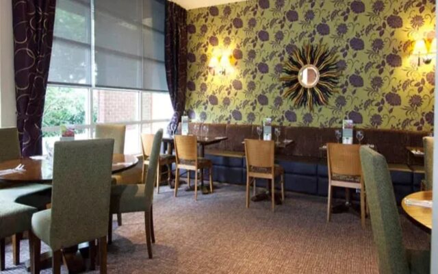 Premier Inn Leicester Fosse Park Hotel