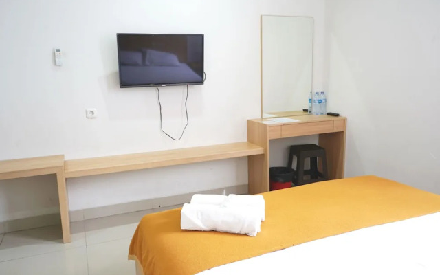 UROOMS Tanah Abang