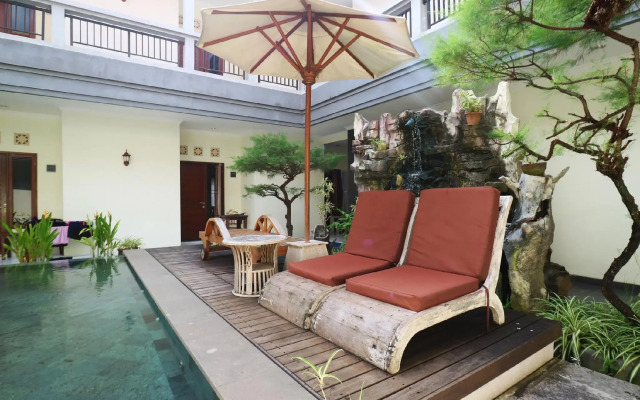 OYO 3910 Teges Inn