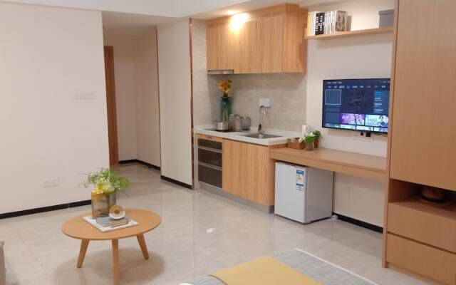 Bainianhui International Apartment