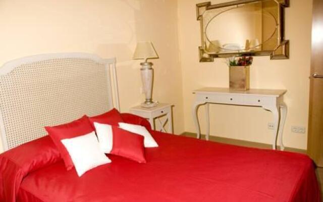 El Aparthotel