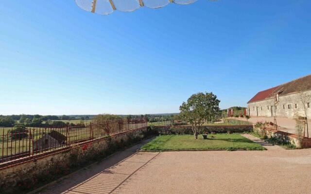 Gîte Neuvy-au-Houlme, 5 pièces, 9 personnes - FR-1-497-11
