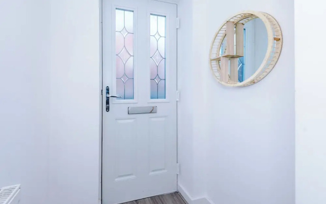 3 Bed-sleeps 5-garden-parking