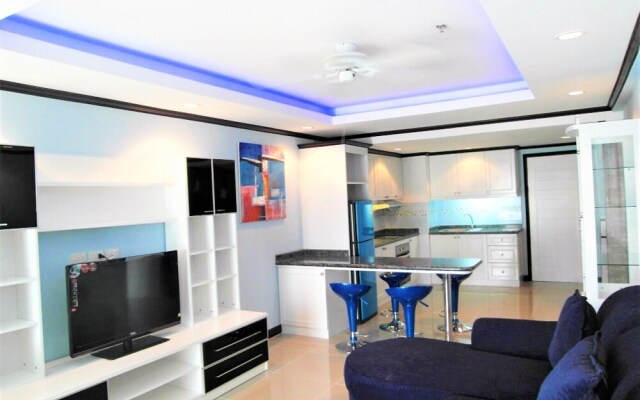 Sea View 16th Floor Condo at Jomtien Beach