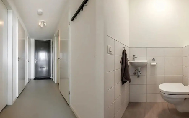 Spacious Holiday Home With Garden