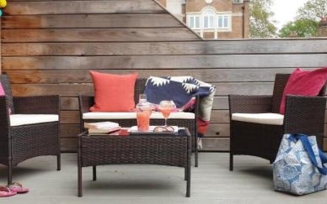 Stunning Ealing Apartment