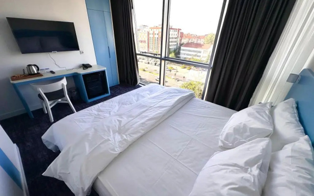 No25 Hotels