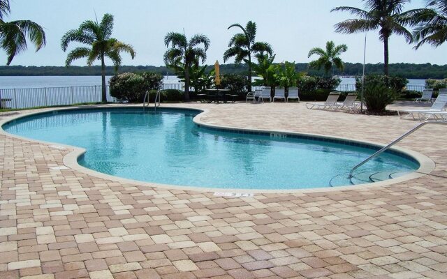 Boca Ciega Resort