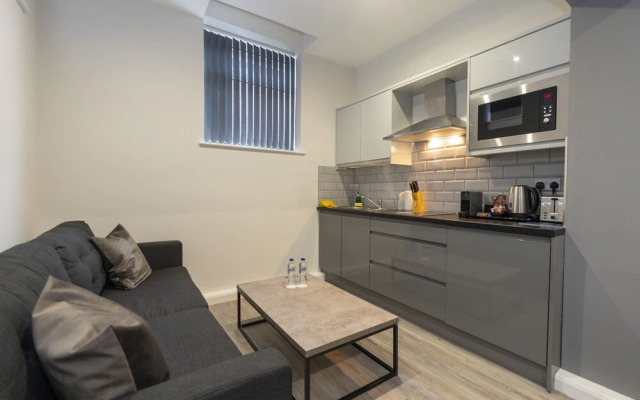 42 Apart-hotel