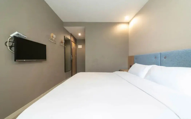 Home Inn Shenzhen Nanshan Nanxin Road Daxin Metro Station