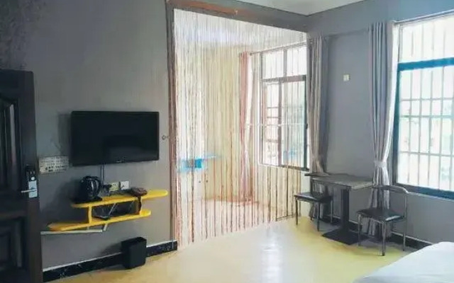 Dongfang Yihai Shiguang Inn