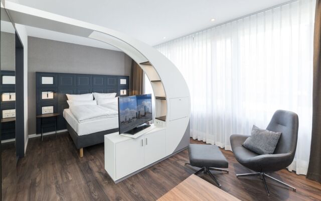Numa Hamburg Fore