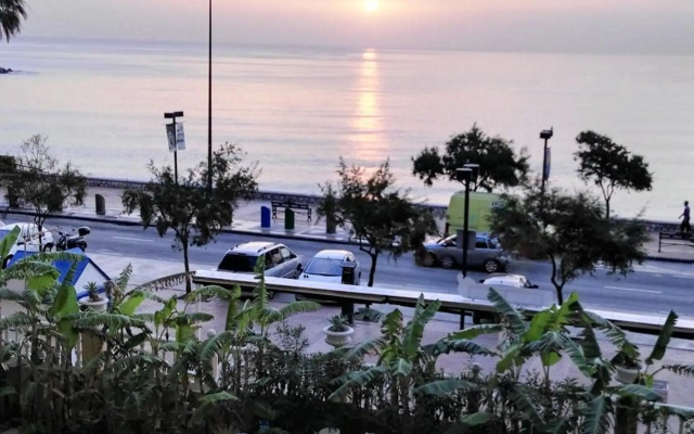 PERLA 2 Paseo Marítimo