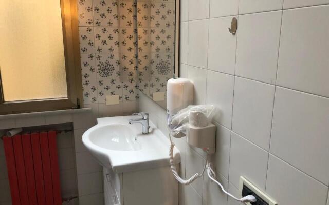 8- Tourist House Bologna - Light House