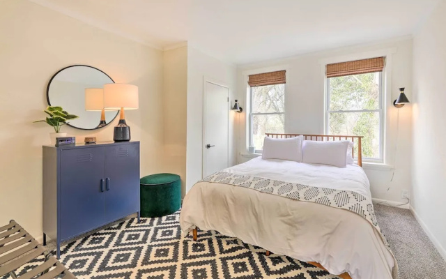 Cincinnati Vacation Rental: 6 Mi to Downtown!