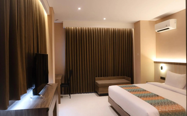 Eno Front One Hotel Semarang