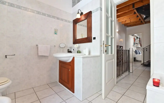 IzzHome Full Center Terrace