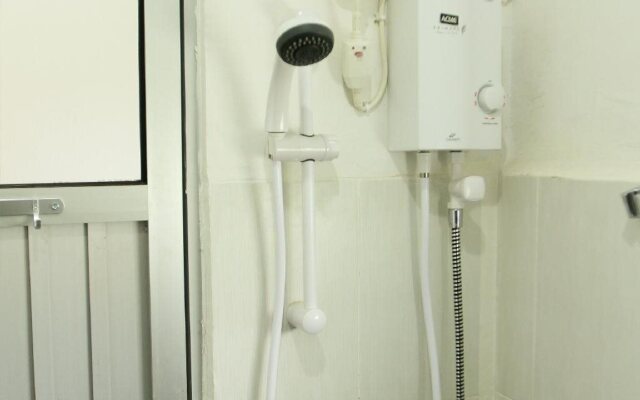 OYO 174 Desilva Bandara