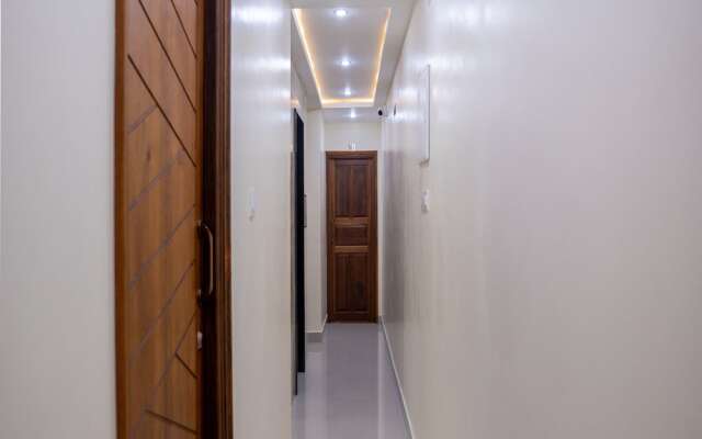 Le Suresh Residency