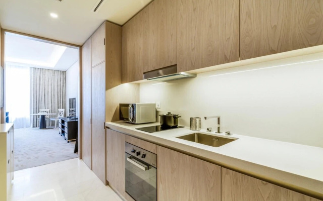 Luxe Studio With a Fantastic Sea View