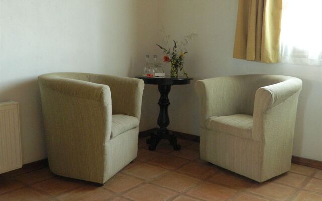 La Mirage Parador