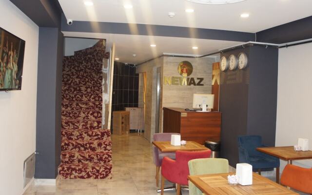 Newaz Hotel