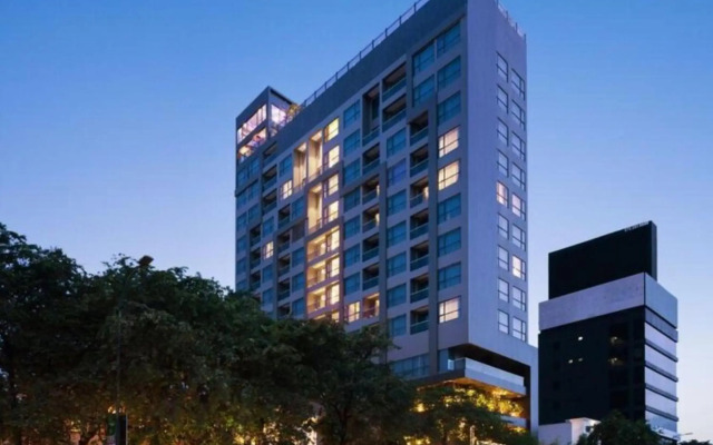 One Residence Hotel & Apartment