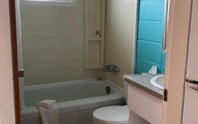 Holiday Beach Resort Motel